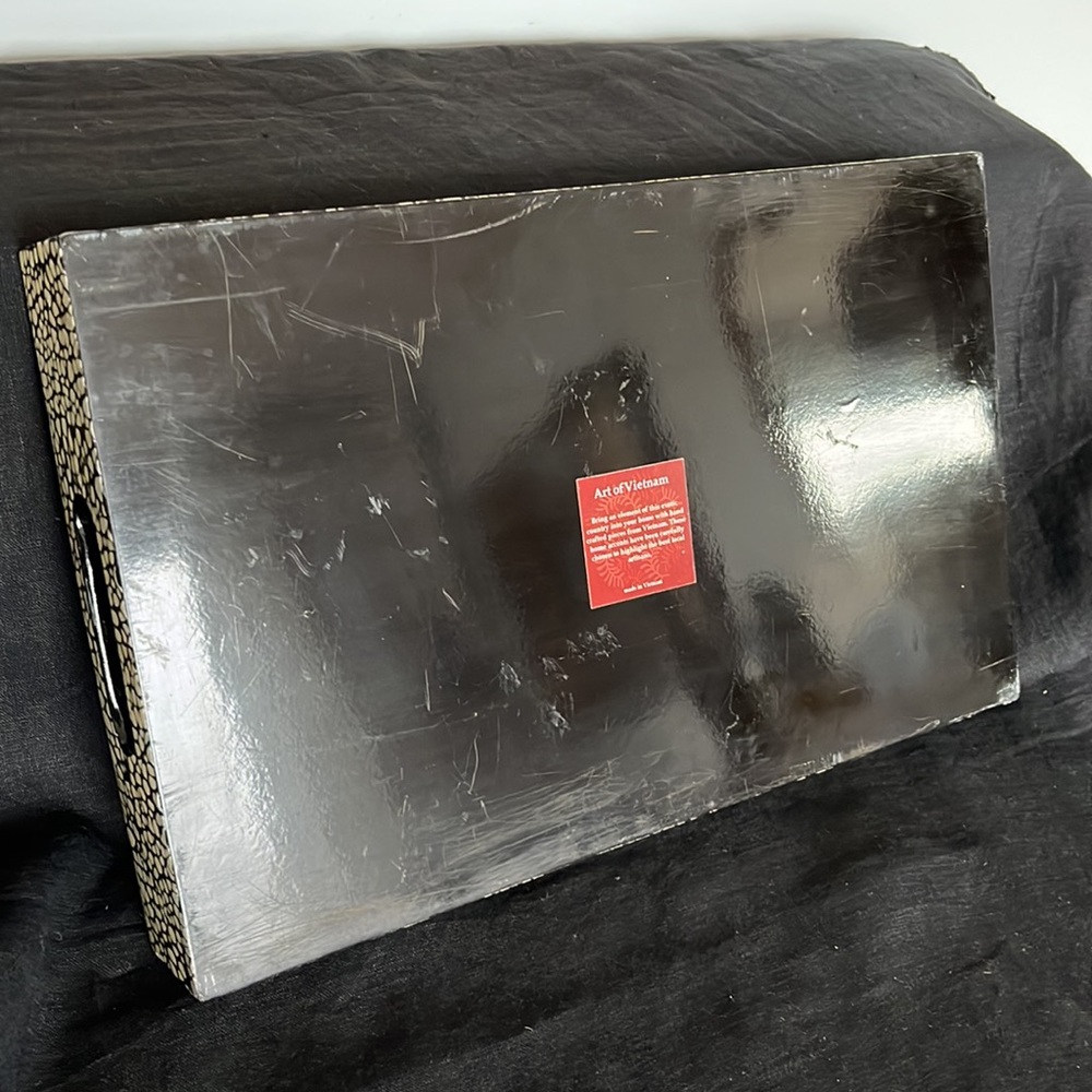Inlaid Giraffe Pattern Handled Tray Black Cream Tan - Picture 6 of 8